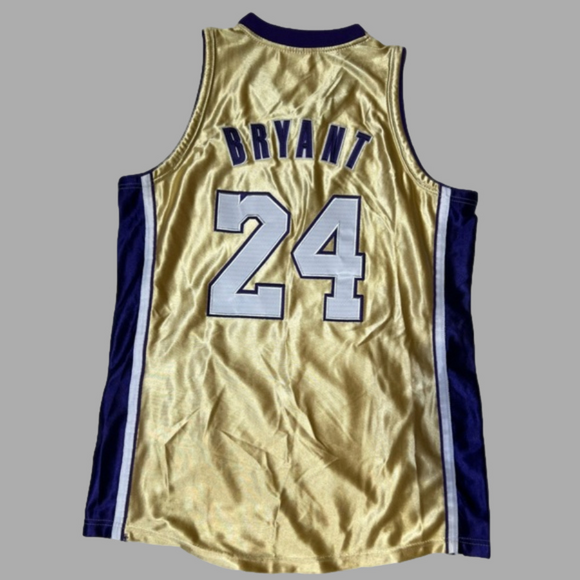 Kobe Bryant. Los Angeles Lakers Gold Mitchell & Ness Hall of Fame Jersey. - Picture 2 of 10
